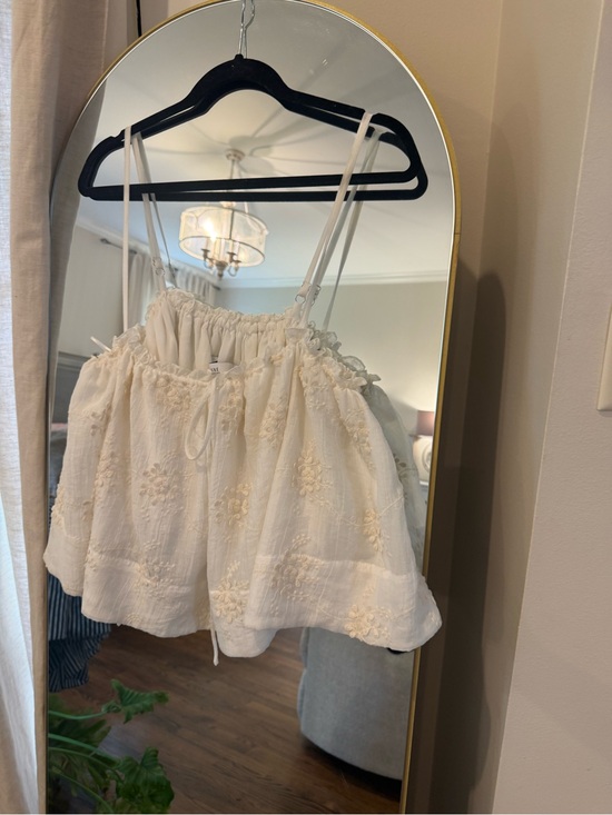 Eb Luxe Los Angeles Tops - EB Luxe Cream Embroidered Spaghetti Strap Crop Top